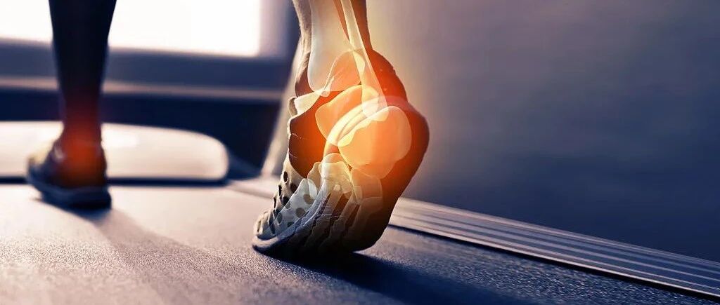 天凉了，足底痛是怎么回事？专家解答来了→