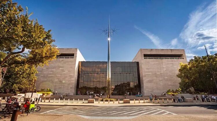 美國(guó)國(guó)家航空航天博物館，獨(dú)特的空天飛行展陳設(shè)計(jì)(圖1)