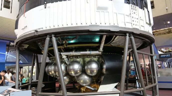 美國(guó)國(guó)家航空航天博物館，獨(dú)特的空天飛行展陳設(shè)計(jì)(圖16)