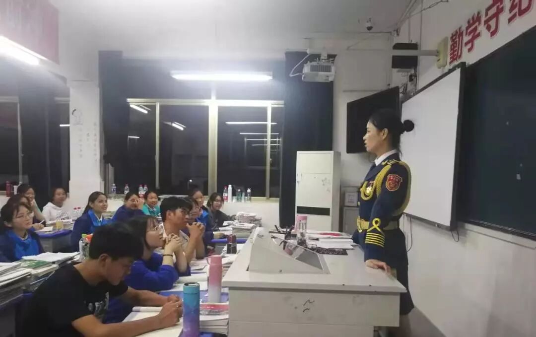 今年有阅兵仪式吗2019_2019年阅兵仪式直播_2019年阅兵仪式作文