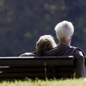 现在有很多退休老人，非必要不和原单位的人联系，你怎么看？