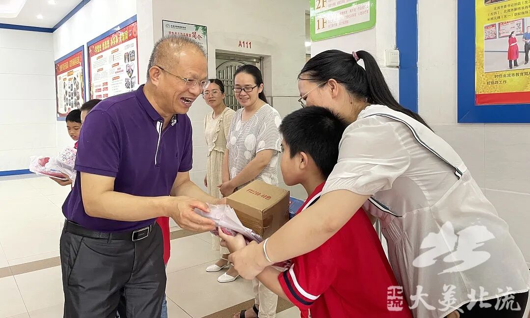 市领导带队巡视检查高考备考,校园食品安全工作并开展"