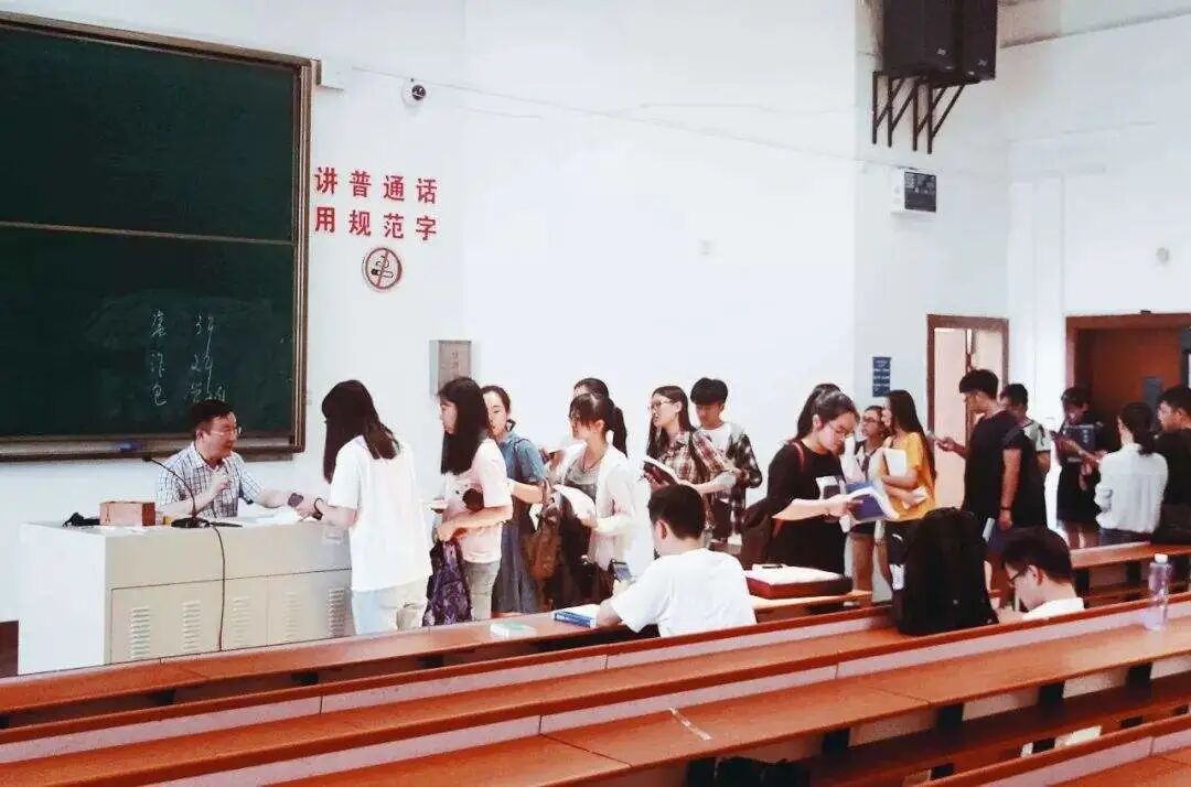 姐妹英语怎么说_姐妹英语_姐妹英语缩写