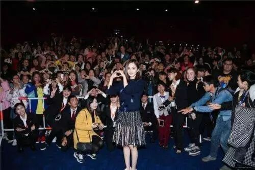 2017芭莎慈善夜就是一场秀？ 对于捐款我们不要道德绑架！！！