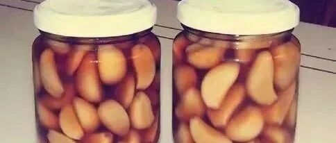 别再醋泡蒜了！中医一绝：蒜加一宝，80岁不血栓，肾如30小年轻~