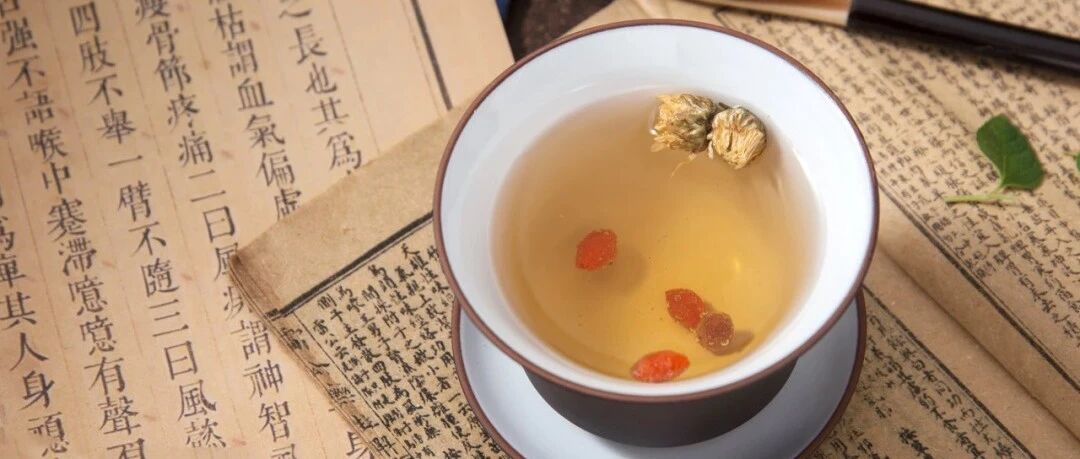 中医建议：肝火旺盛，常喝“两水”，少吃“两红”，要想“体内无毒”，学会养肝！