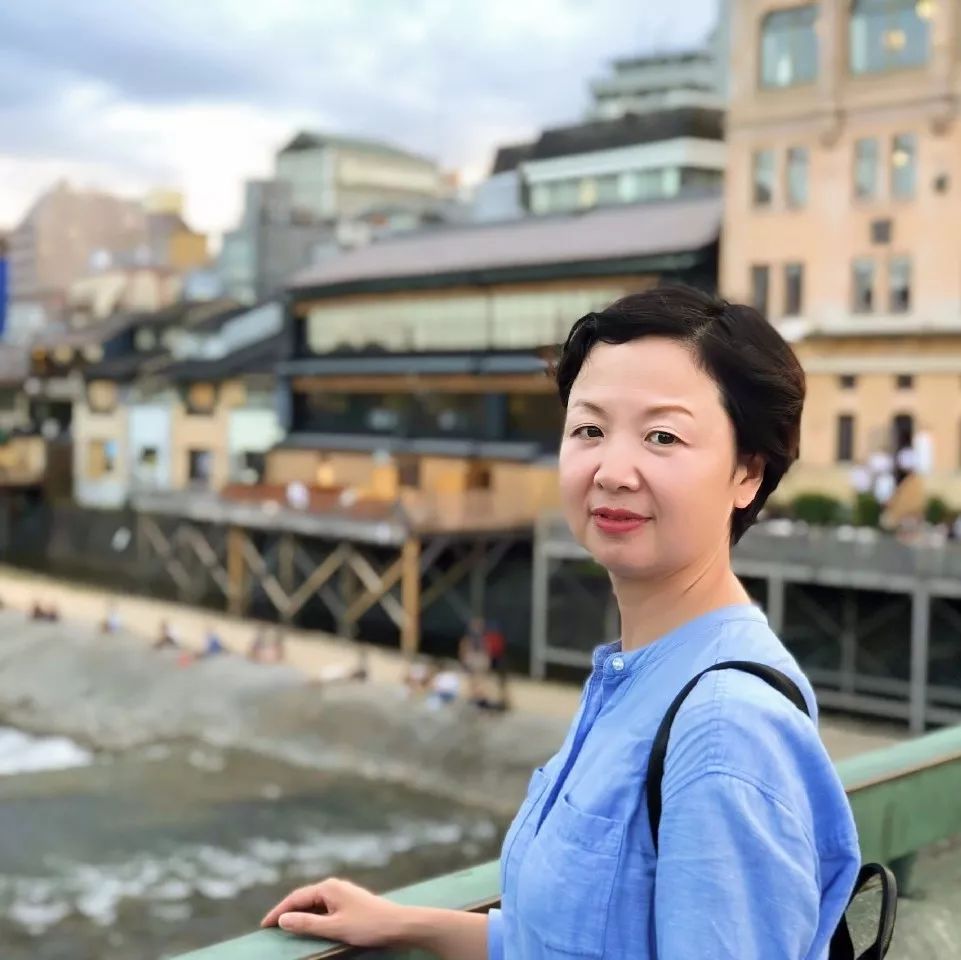 專業(yè)公司畫冊(cè)印刷_畫冊(cè)專業(yè)印刷_廣州專業(yè)藝術(shù)畫冊(cè)印刷