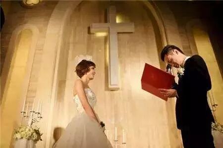 婚礼上的深情誓词，你怎么说？