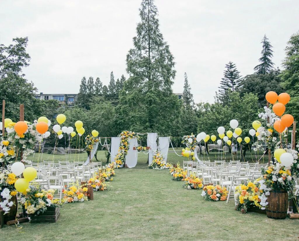 浪漫婚礼策划方案分享---草坪婚礼