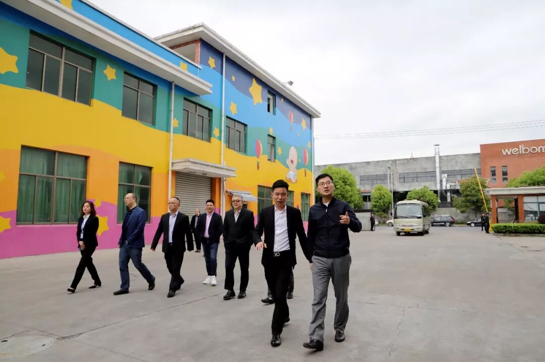 桐庐县委副书记、县长齐力参观调研千芝雅