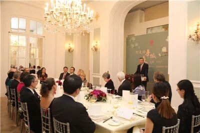 尝的英文 中英对照：驻英国大使刘晓明在“行走的年夜饭”活动上的讲话：《尝中西合璧盛筵