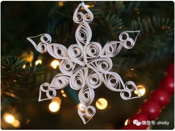 讓你躺在被窩看雪花！紙藝 DIY 的雪花，美的太出眾