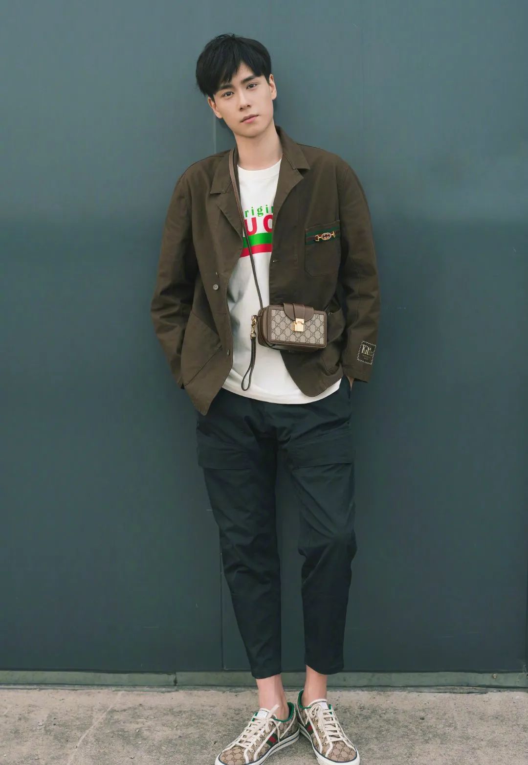 一周男星穿搭丨吴亦凡西装杀 怎么gucci 的男星 老出事 时尚圈 时尚品牌 时尚人物 时尚生活 微信头条新闻公众号文章收集网