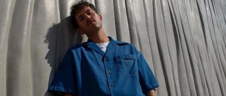 烂大街≠平庸，手把手教你将「古巴领衬衫」穿出不同风格！