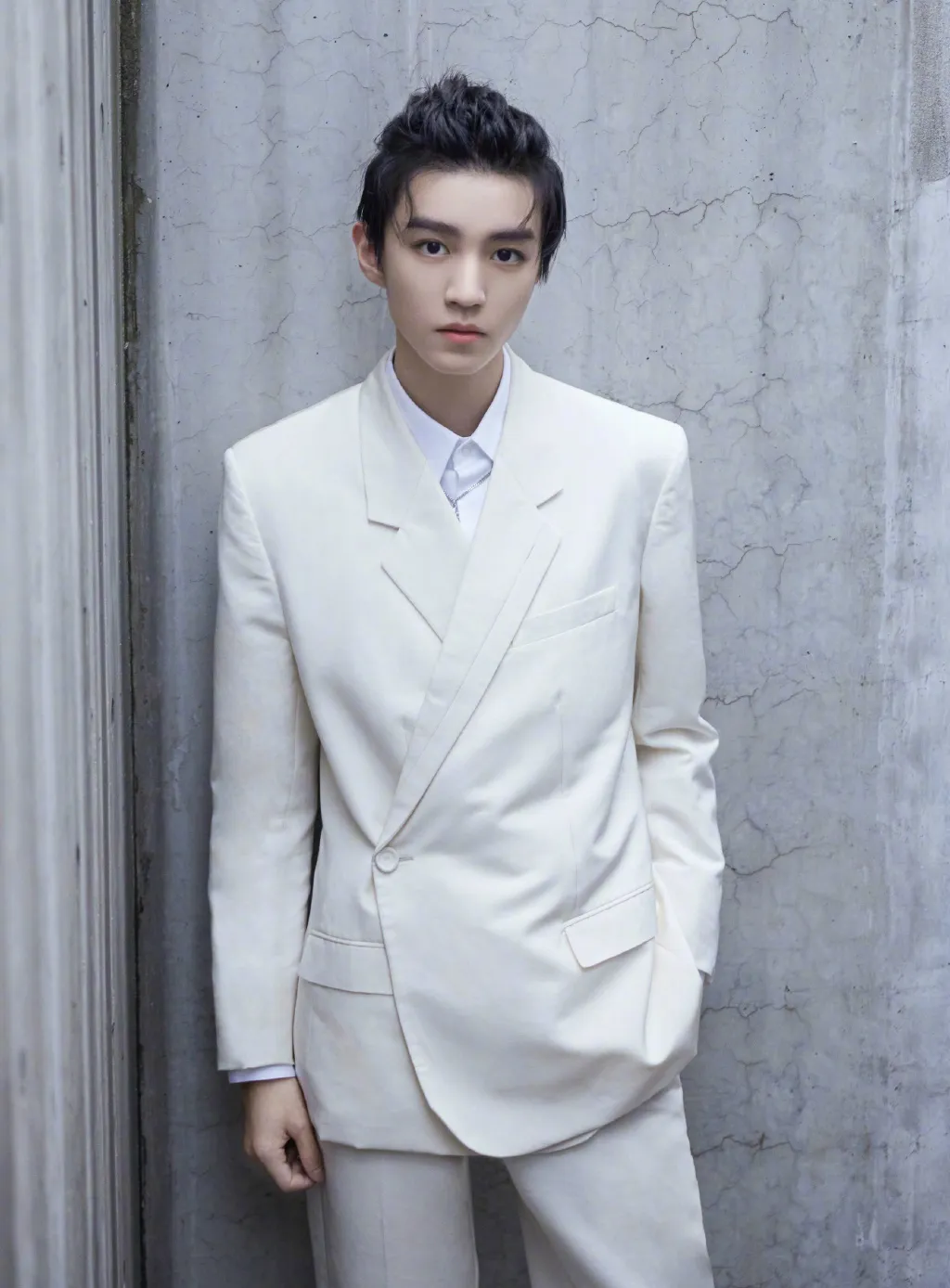 摩福男人展:男星穿搭丨盛夏也挡不住型格,他们何时变得这么惊艳? 摩福男人展:男星穿搭丨盛夏也挡不住型格,他们何时变得这么惊艳?