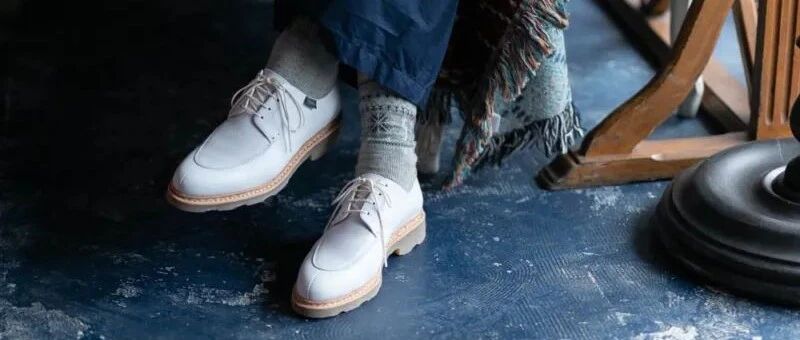 到底是什么人，敢穿白皮鞋？