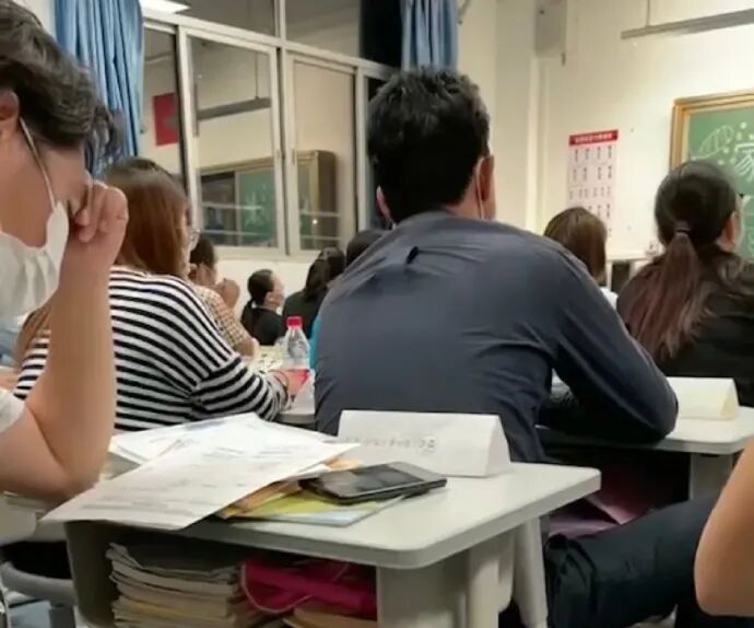 【爆笑】北方人的冬天VS南方人的冬天：没有暖气的南方人向你扔出一只蟑螂并表示自动投降（组图） - 56