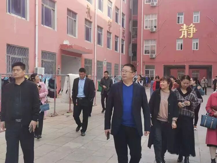 柘城二高一群特殊的巡视员一道亮丽的风景线