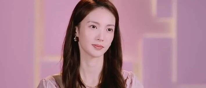 “金晨不接爸爸电话还屏蔽朋友圈”惹争议：父母为何让成年人恐惧？