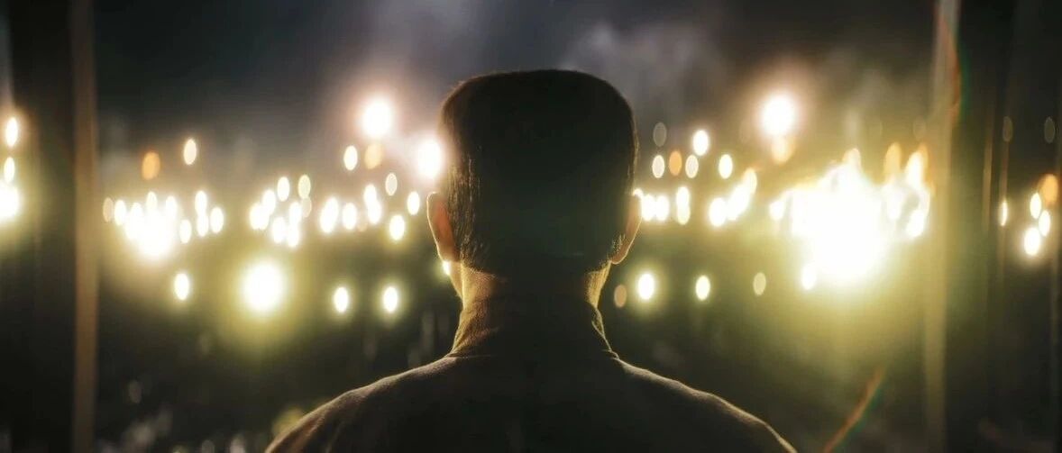 今天，夸爆他！