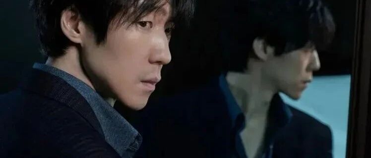 《扫黑风暴》之后，这个「疯子」终于红了！