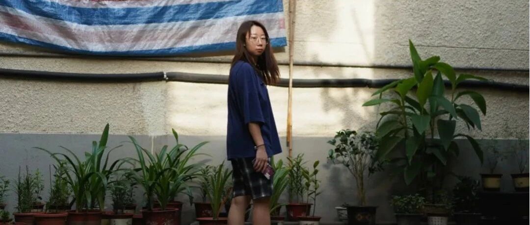 这个丧又社恐的90后北大高才生，她的段子是在讲你吗？