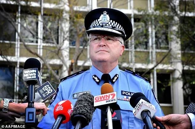 珀斯两起案件！四男子暴力入室抢劫开枪闯入致一人严重受伤；西澳一男子因撞车事故被起诉，该事故致一名年轻孕妇丧生 - 4