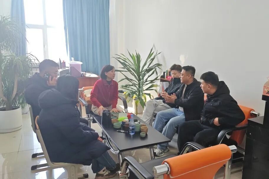 校企联动·共筑新篇｜焦点传媒到访我校共探影视基地校企合作新机遇