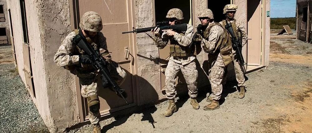 一美军士兵公开扬言对中国人开枪，美海军陆战队紧急回应