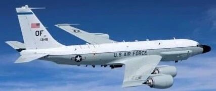 胡锡进：台当局两次否认美军机飞越台湾的消息，因为他们真怕了