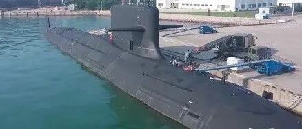 093改进型公开亮相 多项改进提高性能 能更好伴随航母作战