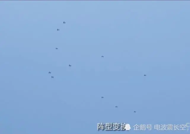 我国首个实用化无人机“蜂群”,中国电科单车发射48架巡飞弹(图6) 图片