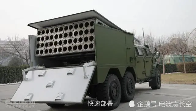 我国首个实用化无人机“蜂群”,中国电科单车发射48架巡飞弹(图2) 图片