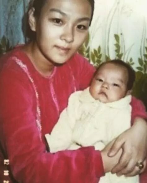 T O P今天也会陪伴妈妈的吧 姐姐最新ins 祝妈妈生日快乐 Bigbang 微信公众号文章阅读 Wemp