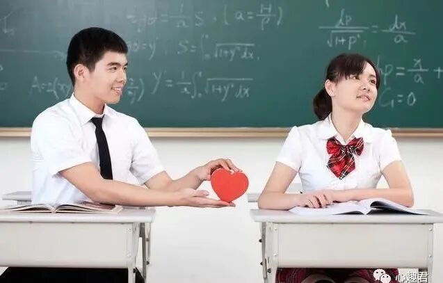 青春期孩子的爱恋父母当然要出手1分清迷恋与真爱 - 封面图