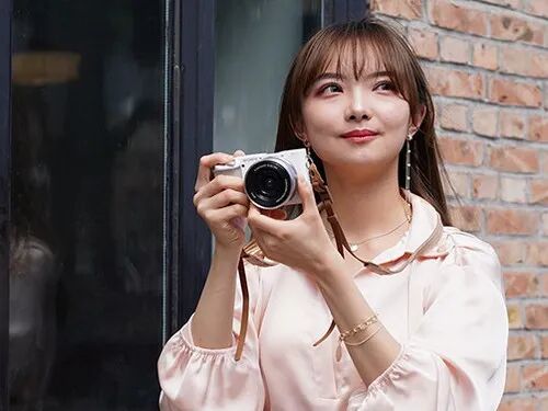 苹果的新产品发布会：iPhone的精彩瞬间_苹果新产品发布会视频_iphone新产品发布会