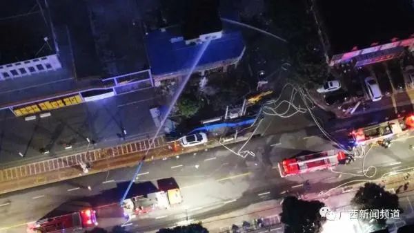 廣西北海市一餐飲店燃氣爆炸致5人受傷,當地多部門已介入調查 圖片