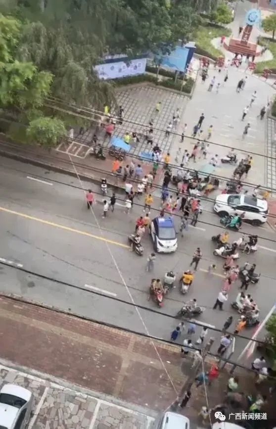 廣西北海市一餐飲店燃氣爆炸致5人受傷,當地多部門已介入調查 圖片