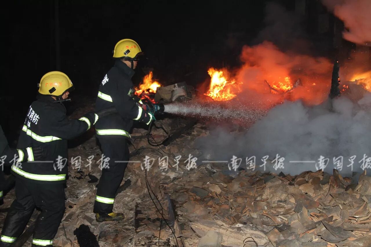 广西北壮第一寨突发大火 灾后现场一片废墟