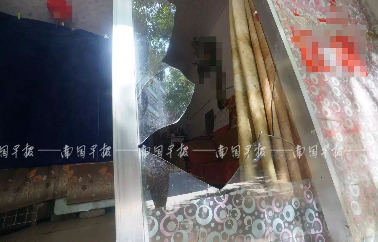 多家按摩店半夜被打砸 還遭放狠話:不交錢繼續(xù)砸