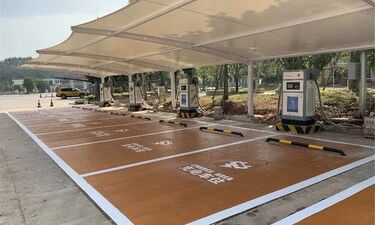 @新能源车主，广西将新建一批服务区充电站和充电桩