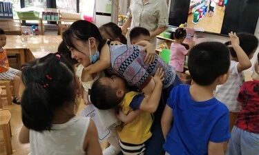 学前教育教师：让孩子健康成长，辛苦却乐在其中
