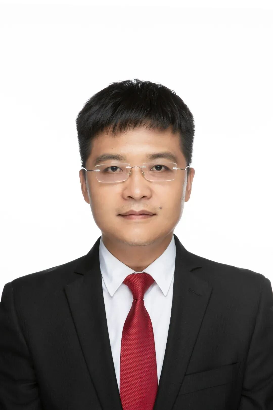 定了！90后上海姑娘任副市长！