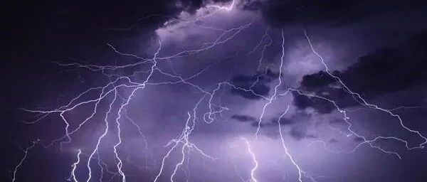 突发！Facebook陷史上最严重宕机，连内网都“废了”！传超15亿用户数据被出售？股价大跌5%…