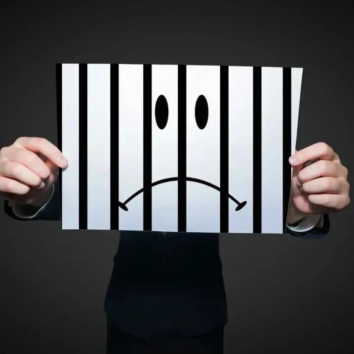 太会玩！3000亿券商申请注册“关灯吃面”商标…这些股票虎年集体大回撤