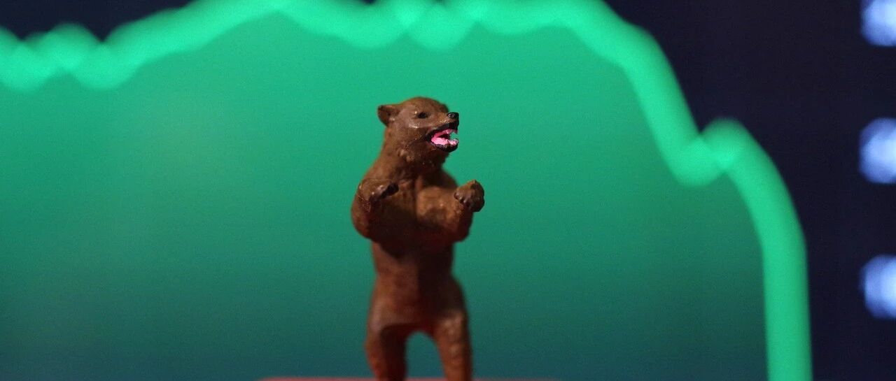 外围全线重挫！纳指暴跌近4%，元宇宙跌超26%，英国已加息！