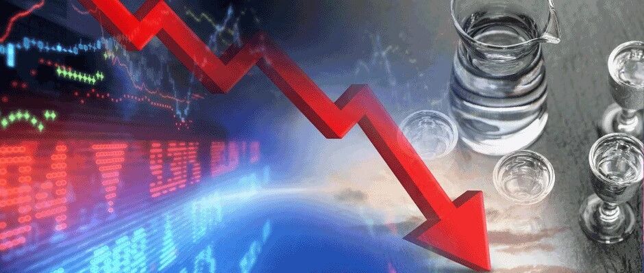 4千万亏损，震飞3000亿市值，一份中报吓倒白酒股…板块业绩增速真放缓？机构这样看