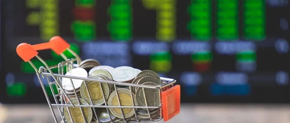 又触跌停！动力煤期货7个交易日跌逾40%，煤炭、家电、酿酒板块纷纷走低；新股破发又来，盘中跌近14%