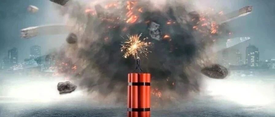 刚刚！3家A股公司齐拉退市警报，都是类似原因！已有退市股单日暴跌70%，风险有多大？附避险指南