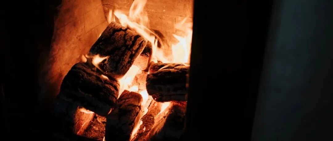 一家三口卧室烤火致一氧化碳中毒，如何预防这个“隐形杀手”？